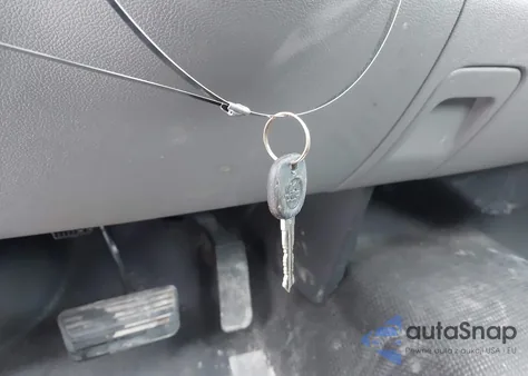 2010 Chevrolet Silverado 1500 Work Truck z USA, uszkodzony, nr VIN 1GCPCPEX8AZ216941